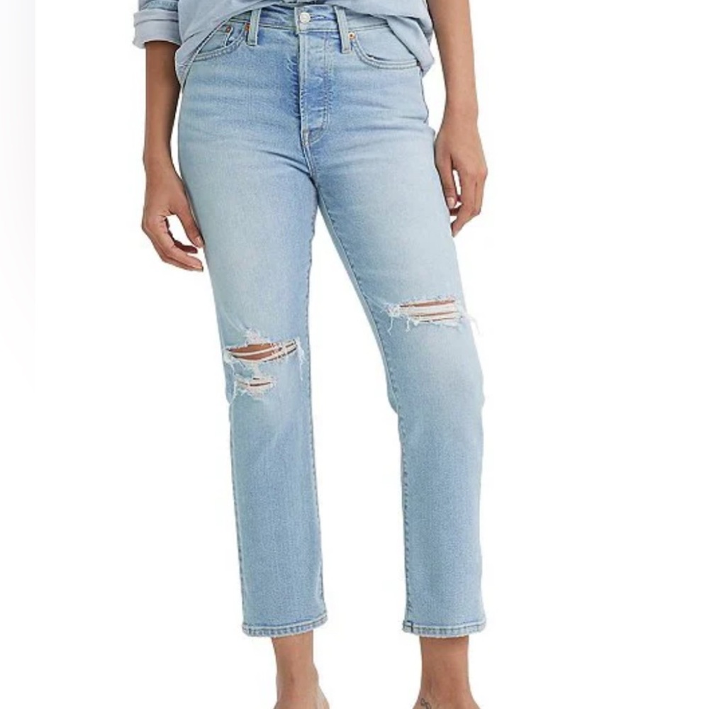 Levi’s Wedgie High Rise Straight Jeans | Light Wash Distressed | Size 24